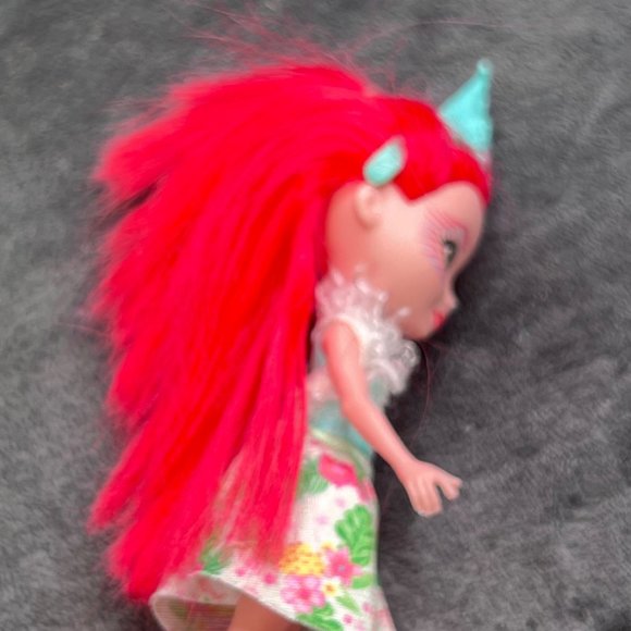Mattel Enchantimals Lets Flamingle Doll with Outfit Party Hat Shoes 6.5 in 2018 - Picture 8 of 8